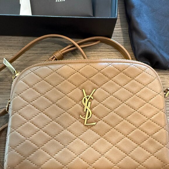 YSL Saint Laurent Gaby Chain Crossbody Pouch in Quilted Lambskin - Picture 3 of 16